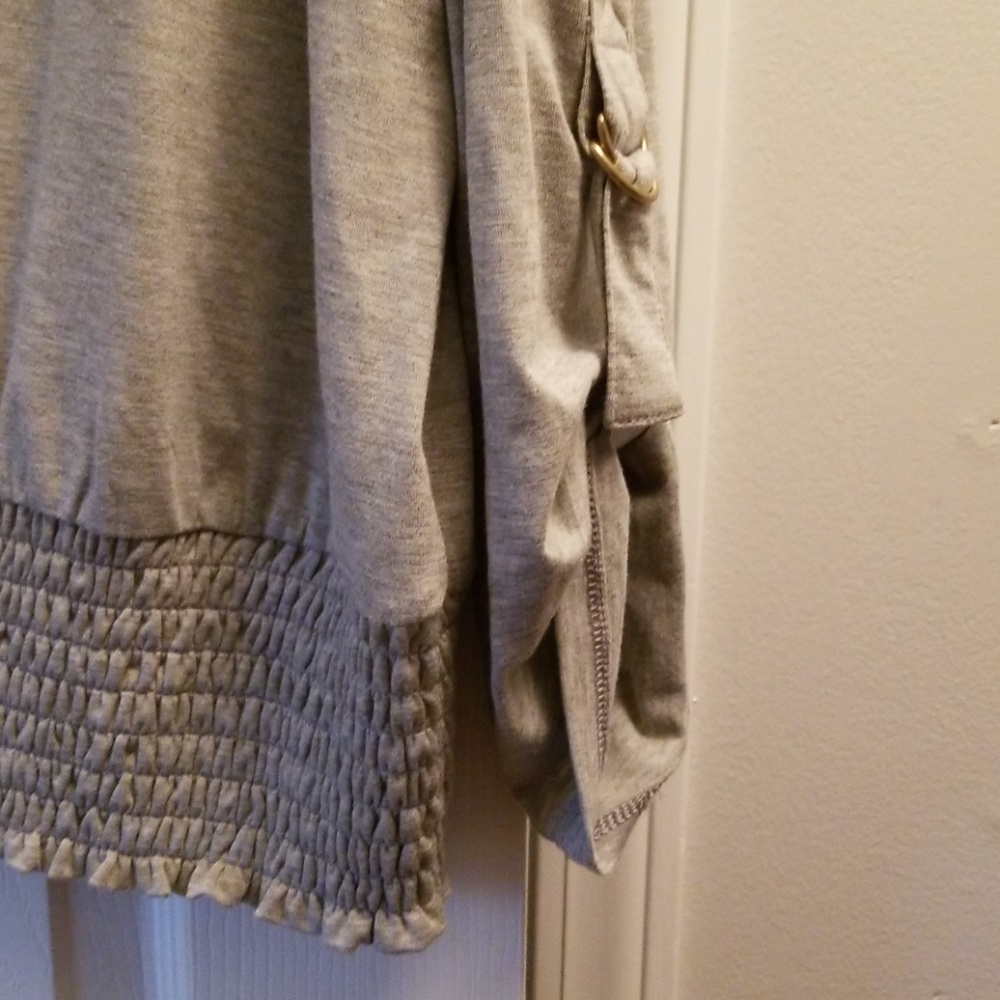 Top - Picture 3 of 7